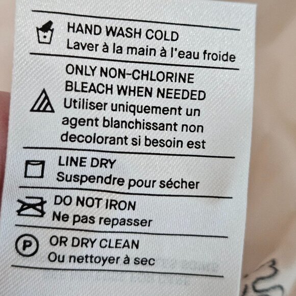 Vince Pale Blush Tossed Poppy Pleated Blouse Size Large Top 3/4 Sleeve Floral - Picture 10 of 12